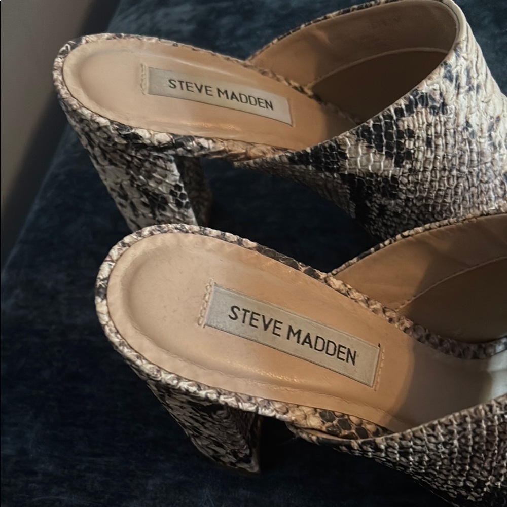 Steve Madden Snake Print Mules in Tan and Cream - Picture 5 of 6